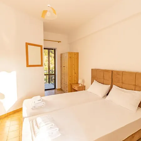 Skioni Apartment *